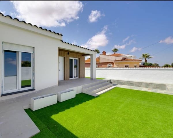 4 bedroom Villa for sale in El Chaparral, Torrevieja with pool garage - € 400,000 (Ref: 9892749)
