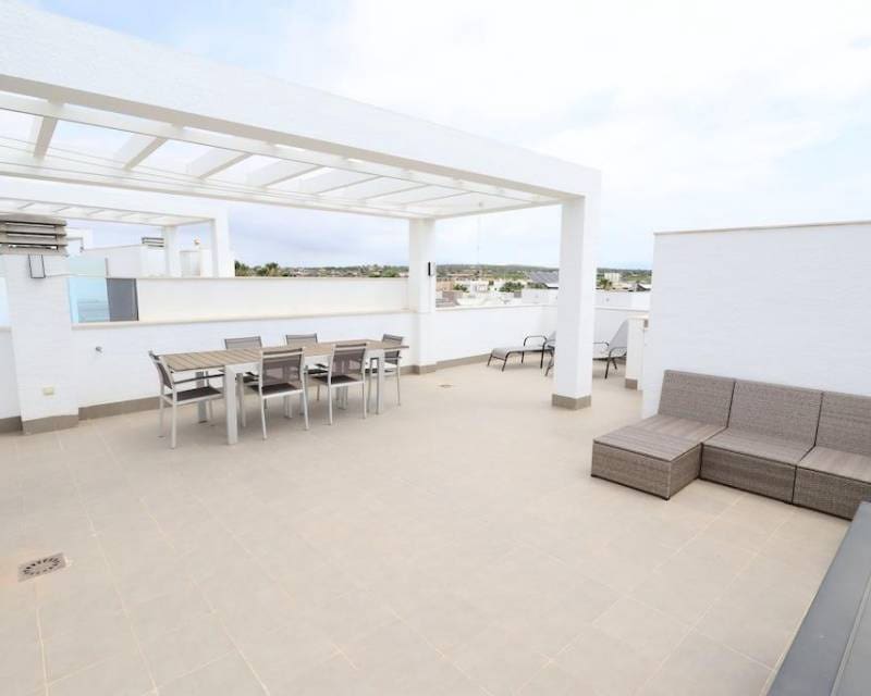 Casa de 2 habitaciones en El Raso en venta con piscina garaje - 255.000 € (Ref: 9893001)