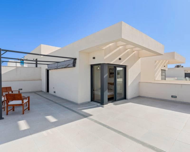 3 soverom Villa til salgs i San Fulgencio med svømmebasseng garasje - € 430 000 (Ref: 9893101)