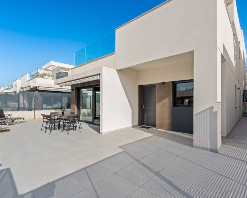 3 soverom Villa til salgs i San Fulgencio med svømmebasseng garasje - € 430 000 (Ref: 9893101)