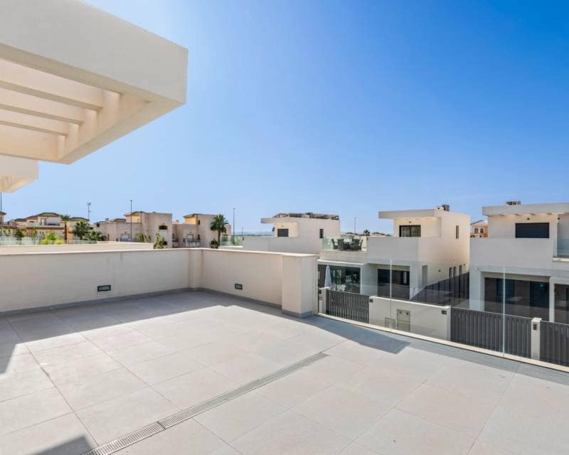 3 soverom Villa til salgs i San Fulgencio med svømmebasseng garasje - € 430 000 (Ref: 9893101)