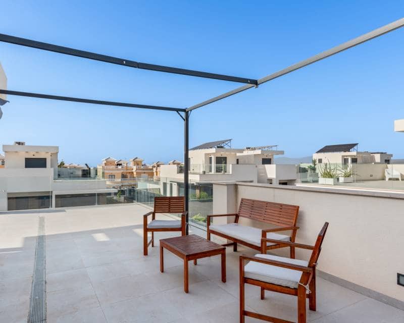 3 soverom Villa til salgs i San Fulgencio med svømmebasseng garasje - € 430 000 (Ref: 9893101)