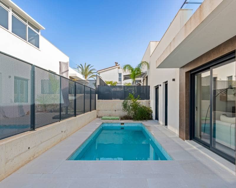 3 soverom Villa til salgs i San Fulgencio med svømmebasseng garasje - € 430 000 (Ref: 9893101)