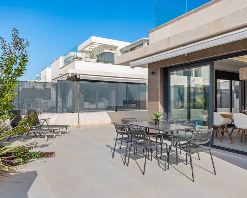 3 soverom Villa til salgs i San Fulgencio med svømmebasseng garasje - € 430 000 (Ref: 9893101)