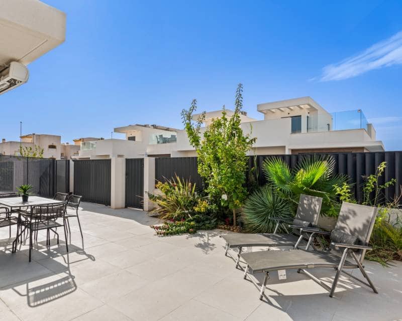3 soverom Villa til salgs i San Fulgencio med svømmebasseng garasje - € 430 000 (Ref: 9893101)