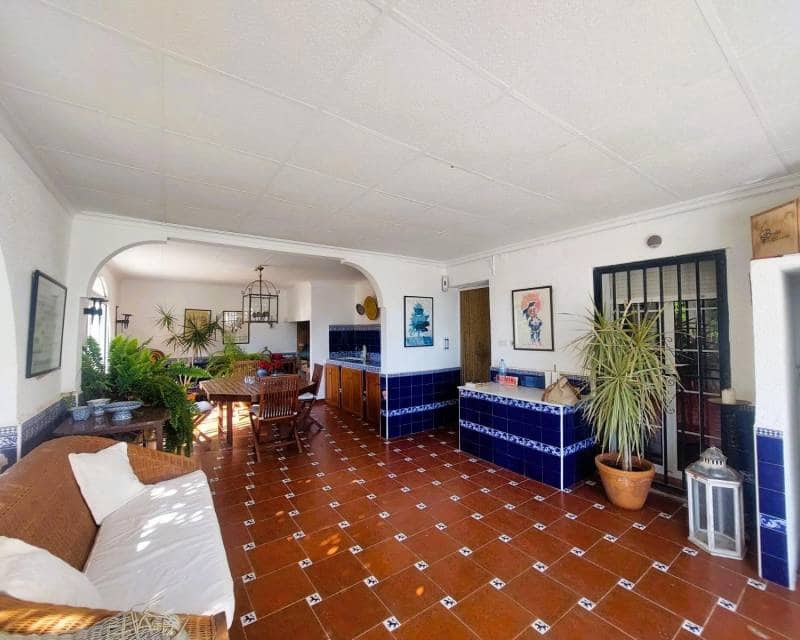 5 soverom Finca/Herregård til salgs i La Marina del Pinet med garasje - € 570 000 (Ref: 9893103)
