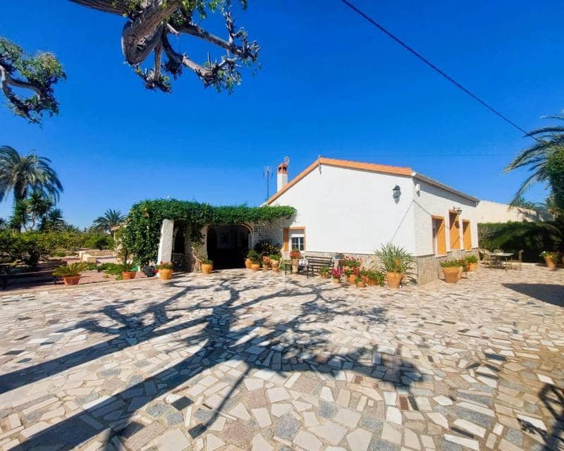 5 soverom Finca/Herregård til salgs i La Marina del Pinet med garasje - € 570 000 (Ref: 9893103)