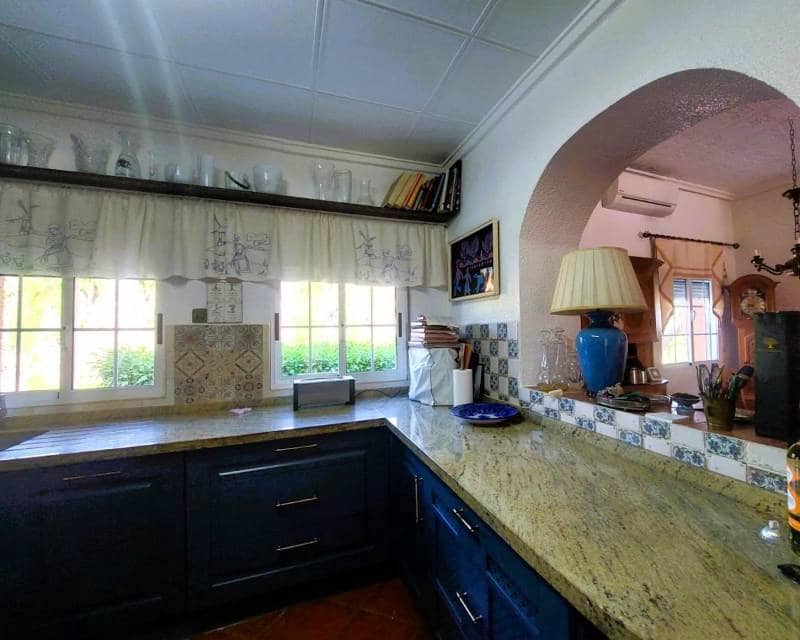 5 soverom Finca/Herregård til salgs i La Marina del Pinet med garasje - € 570 000 (Ref: 9893103)