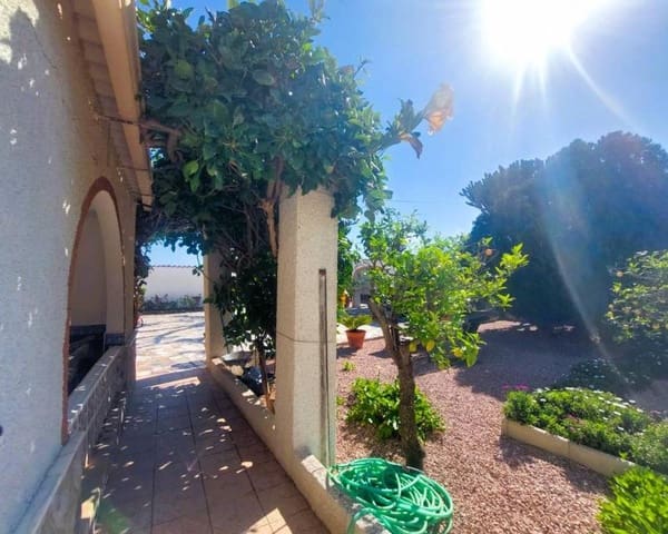 5 makuuhuone Maalaistalo myytävänä paikassa La Marina del Pinet, Elche / Elx mukana 
autotalli - 570 000 € (Ref: 9893103)