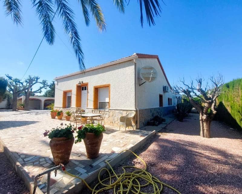 5 soverom Finca/Herregård til salgs i La Marina del Pinet med garasje - € 570 000 (Ref: 9893103)