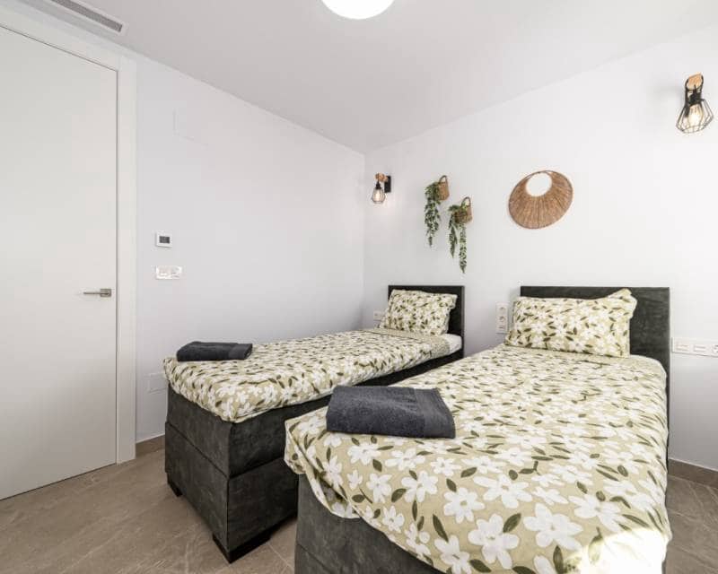 2 makuuhuone Kattohuoneisto myytävänä paikassa Benijofar mukana uima-altaan - 359 000 € (Ref: 9895193)