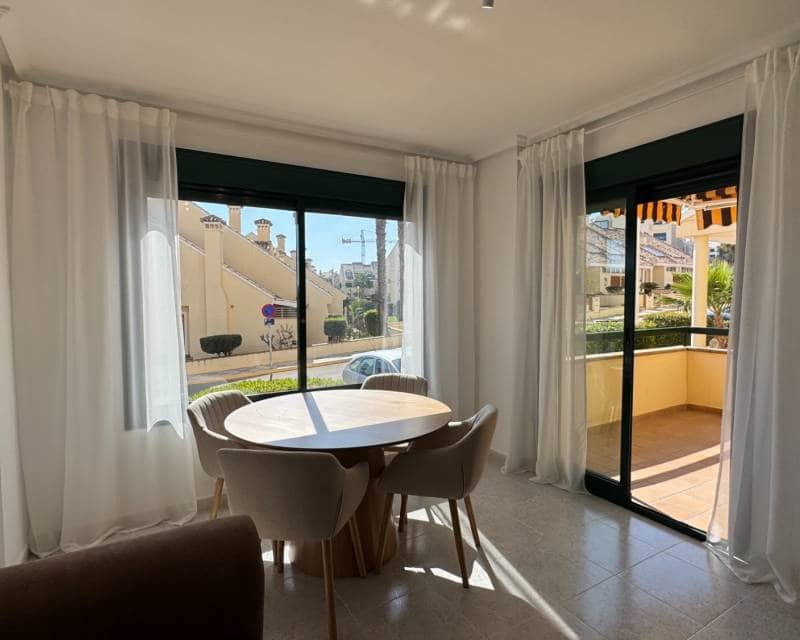 2 slaapkamer Appartement te koop in Campoamor met zwembad - € 220.000 (Ref: 9902034)