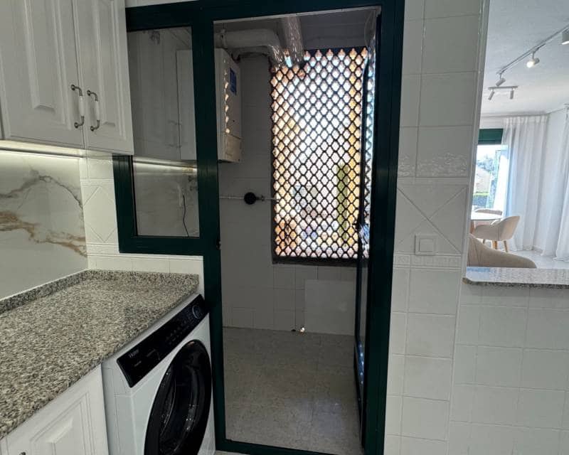 2 slaapkamer Appartement te koop in Campoamor met zwembad - € 220.000 (Ref: 9902034)
