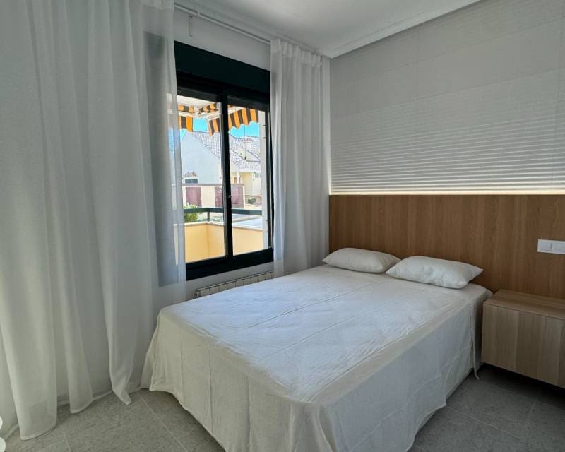 2 slaapkamer Appartement te koop in Campoamor met zwembad - € 220.000 (Ref: 9902034)