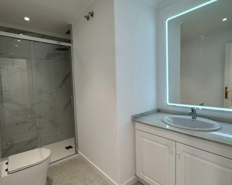 2 slaapkamer Appartement te koop in Campoamor met zwembad - € 220.000 (Ref: 9902034)
