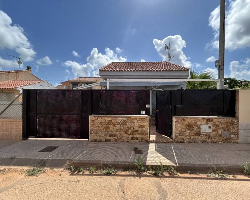 2 chambre Villa/Maison à vendre à Los Urrutias avec piscine garage - 209 000 € (Ref: 9902266)
