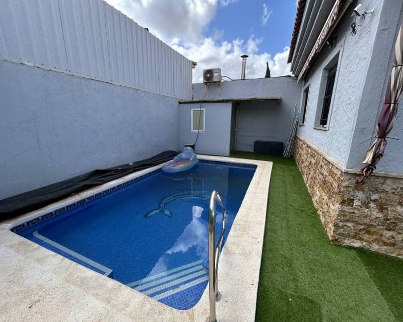 2 chambre Villa/Maison à vendre à Los Urrutias avec piscine garage - 209 000 € (Ref: 9902266)