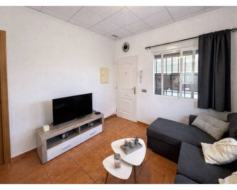 2 bedroom Villa for sale in Los Urrutias with pool garage - € 199,999 (Ref: 9902266)