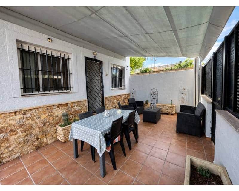 2 bedroom Villa for sale in Los Urrutias with pool garage - € 199,999 (Ref: 9902266)