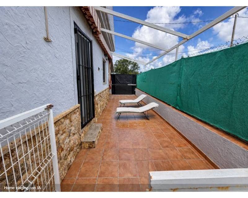 2 bedroom Villa for sale in Los Urrutias with pool garage - € 199,999 (Ref: 9902266)