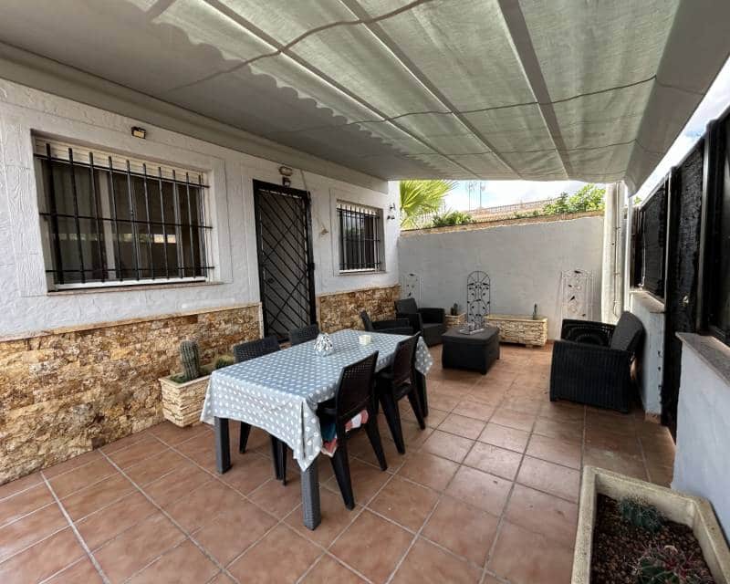 2 bedroom Villa for sale in Los Urrutias with pool garage - € 199,999 (Ref: 9902266)