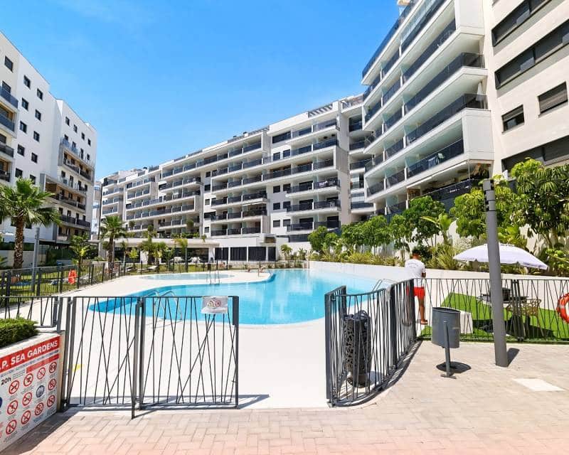2 soveværelse Lejlighed til salg i Orihuela Costa med swimmingpool - € 369.000 (Ref: 9902267)