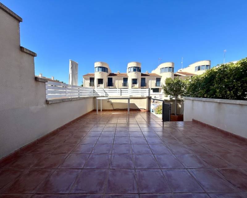 Adosado de 3 habitaciones en Orihuela Costa en venta con piscina garaje - 319.900 € (Ref: 9908978)