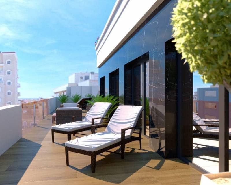 2 slaapkamer Penthouse te koop in Torrevieja met zwembad - € 349.000 (Ref: 9909477)
