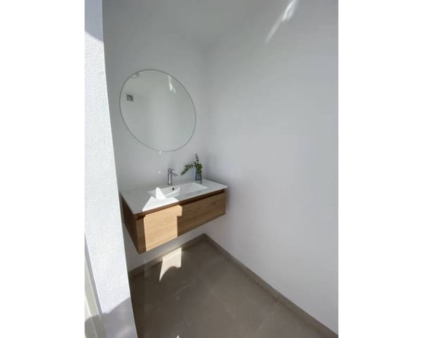 3 sovrum Hus till salu i Pilar de la Horadada ciudad, Pilar de la Horadada med pool - 379 900 € (Ref: 9911770)