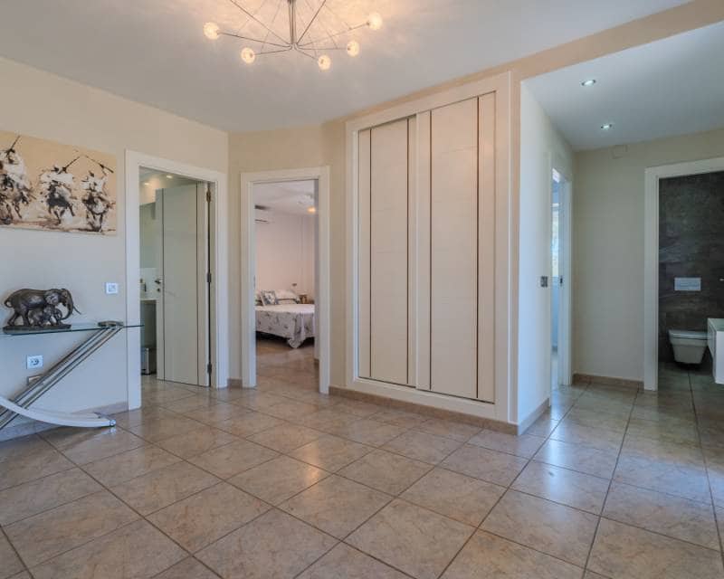 3 sypialnia Finka/Dom wiejski na sprzedaż w San Miguel de Salinas z basenem garażem - 999 900 € (Ref: 9911873)