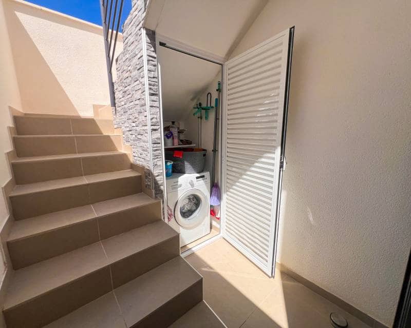 Chalet de 3 habitaciones en San Miguel de Salinas en venta con piscina garaje - 399.000 € (Ref: 9912262)