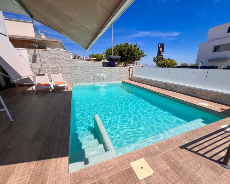 Chalet de 3 habitaciones en San Miguel de Salinas en venta con piscina garaje - 399.000 € (Ref: 9912262)