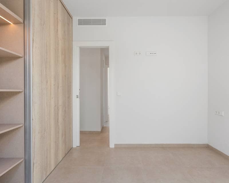 3 makuuhuone Huvila myytävänä paikassa Los Alcazares - 519 900 € (Ref: 9921021)