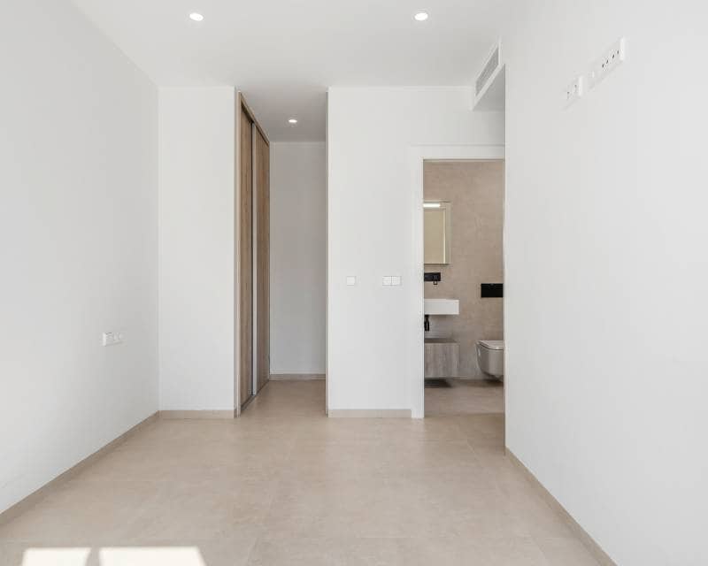 3 makuuhuone Huvila myytävänä paikassa Los Alcazares - 519 900 € (Ref: 9921021)