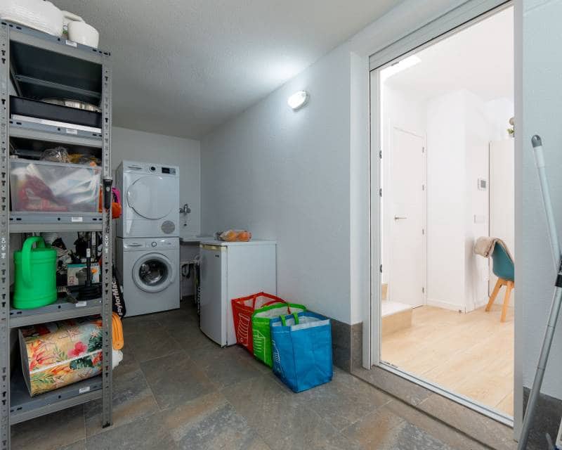 Chalet de 3 habitaciones en San Pedro del Pinatar en venta - 425.000 € (Ref: 9921325)