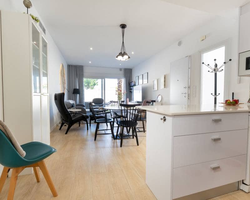Chalet de 3 habitaciones en San Pedro del Pinatar en venta - 425.000 € (Ref: 9921325)