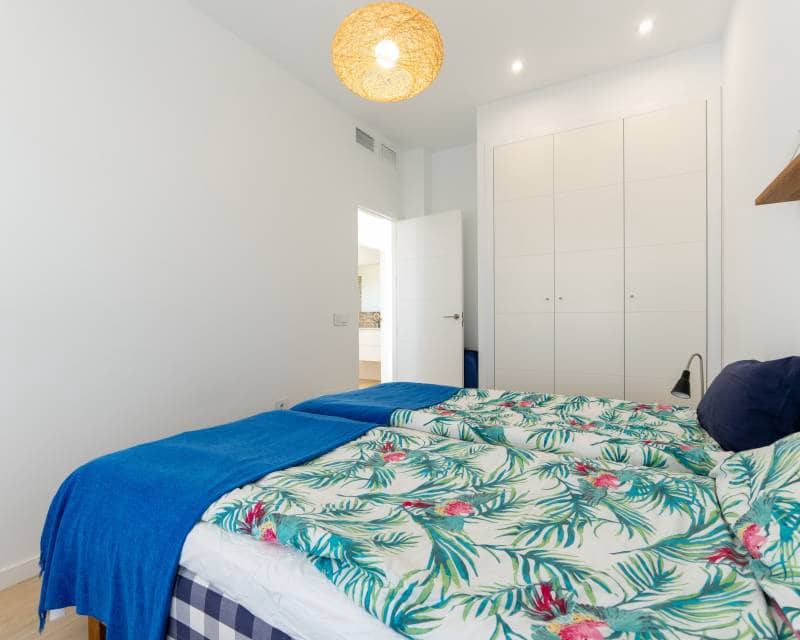 Chalet de 3 habitaciones en San Pedro del Pinatar en venta - 425.000 € (Ref: 9921325)