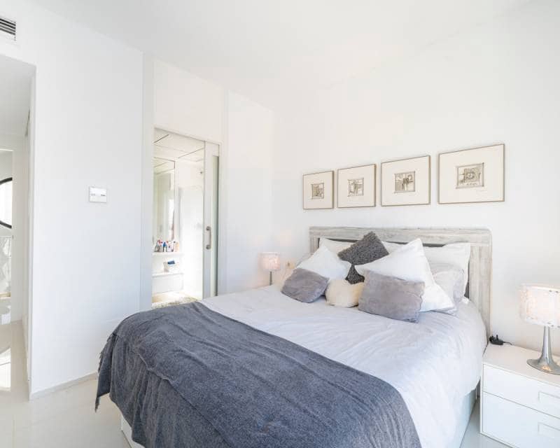 3 chambre Villa/Maison à vendre à Ciudad Quesada avec piscine garage - 399 000 € (Ref: 9924967)