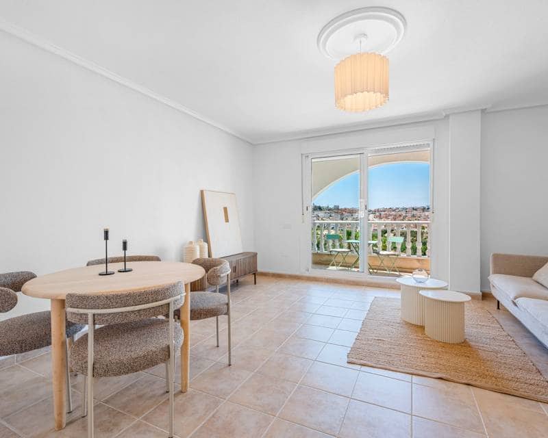 3 soveværelse Semi-Rækkehus til salg i Ciudad Quesada med swimmingpool - € 269.000 (Ref: 9925166)