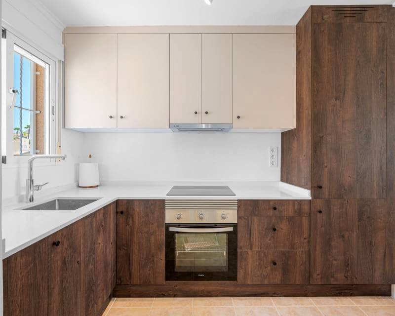 3 soveværelse Semi-Rækkehus til salg i Ciudad Quesada med swimmingpool - € 269.000 (Ref: 9925166)