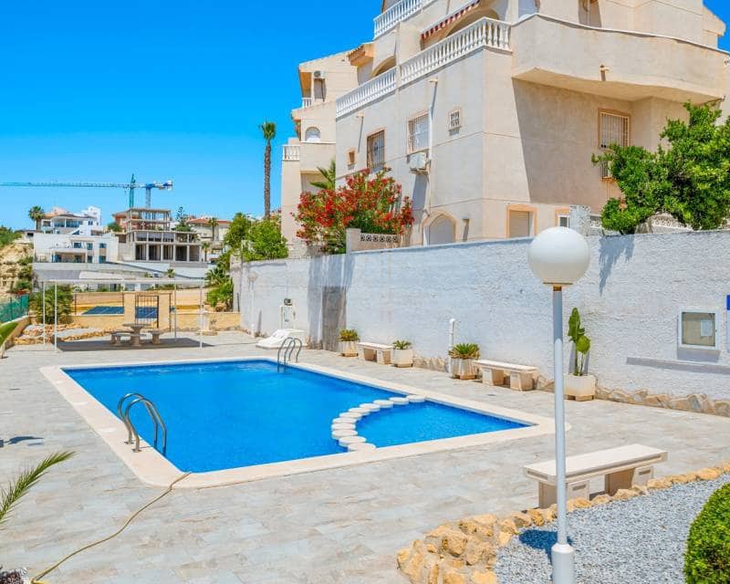 3 soveværelse Semi-Rækkehus til salg i Ciudad Quesada med swimmingpool - € 269.000 (Ref: 9925166)