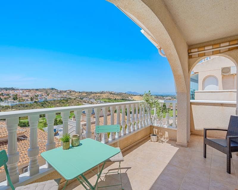 3 soveværelse Semi-Rækkehus til salg i Ciudad Quesada med swimmingpool - € 269.000 (Ref: 9925166)