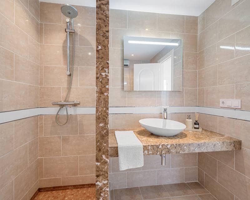 3 soveværelse Semi-Rækkehus til salg i Ciudad Quesada med swimmingpool - € 269.000 (Ref: 9925166)