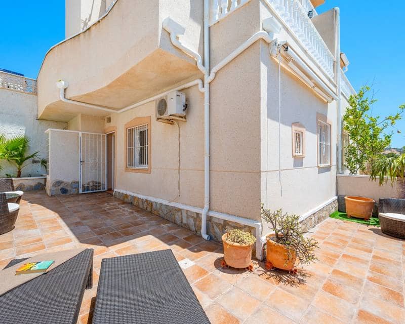 3 soveværelse Semi-Rækkehus til salg i Ciudad Quesada med swimmingpool - € 269.000 (Ref: 9925166)