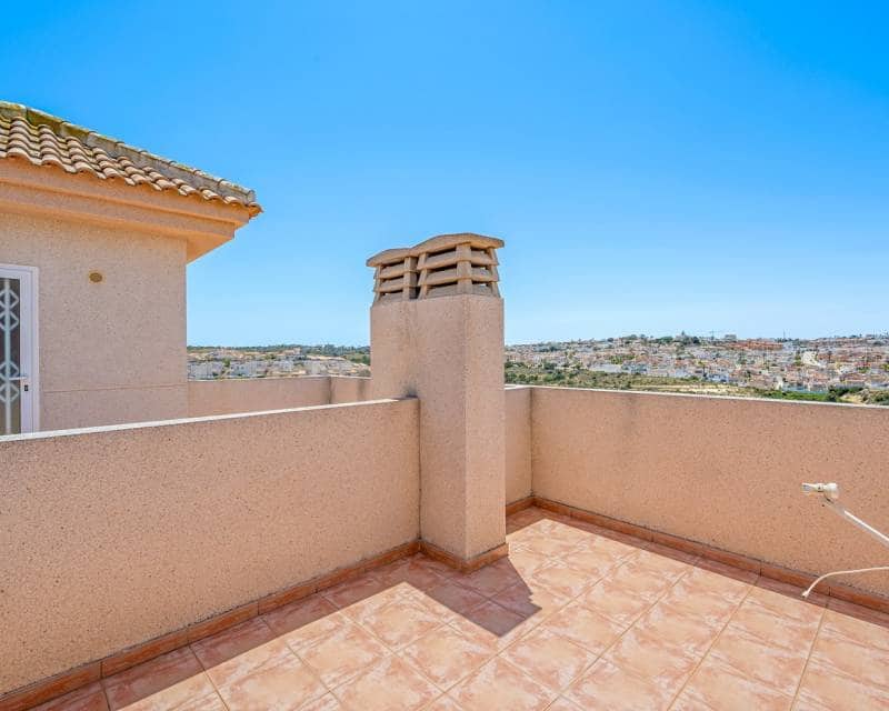 3 soveværelse Semi-Rækkehus til salg i Ciudad Quesada med swimmingpool - € 269.000 (Ref: 9925166)
