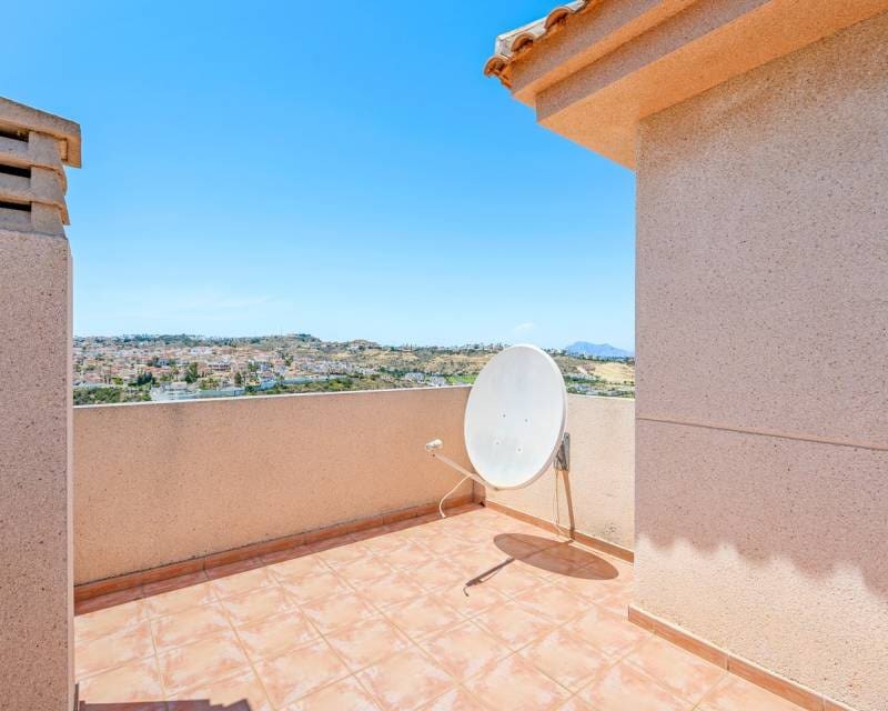 3 soveværelse Semi-Rækkehus til salg i Ciudad Quesada med swimmingpool - € 269.000 (Ref: 9925166)