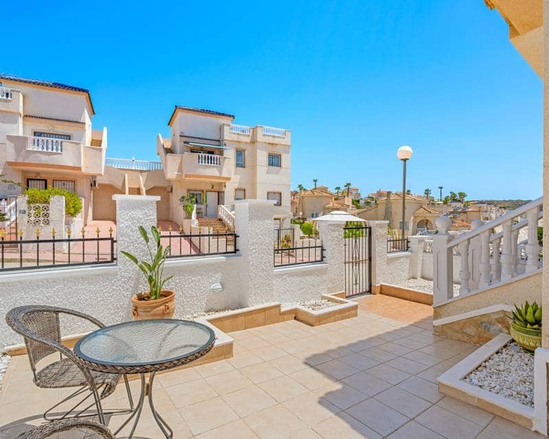 3 soveværelse Semi-Rækkehus til salg i Ciudad Quesada med swimmingpool - € 269.000 (Ref: 9925166)