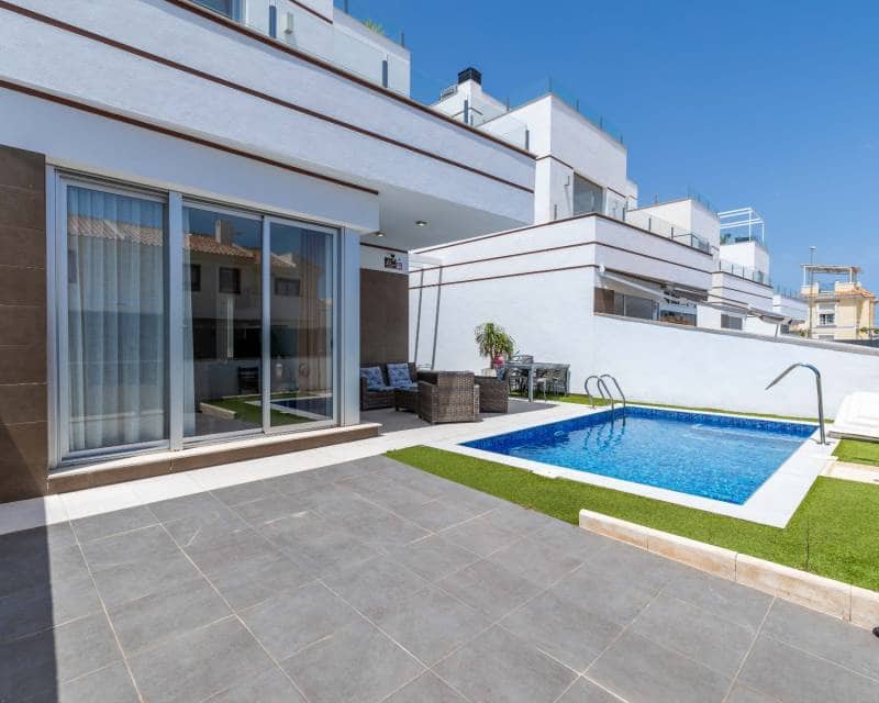 3 soveværelse Villa til salg i Dona Pepa med swimmingpool garage - € 399.000 (Ref: 9928232)