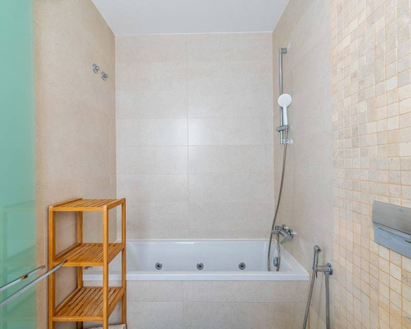 3 soveværelse Villa til salg i Dona Pepa med swimmingpool garage - € 399.000 (Ref: 9928232)