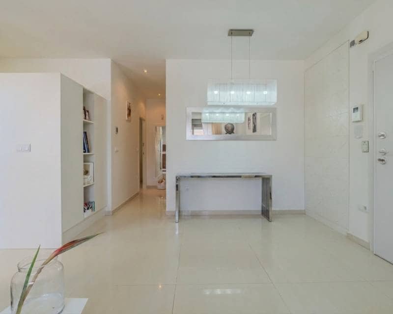 2 soveværelse Lejlighed til salg i Guardamar del Segura med swimmingpool garage - € 280.000 (Ref: 9932447)